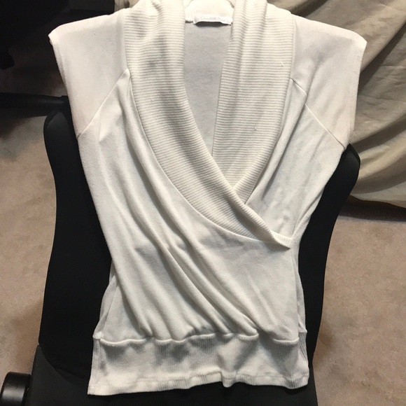 White shirt sleeve wrap top size medium - Picture 2 of 2